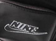 NIKE皮包产品刺绣应用