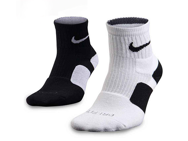NIKE袜子刺绣应用